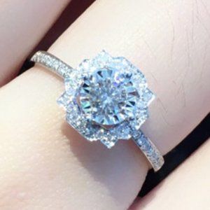 🎁Beautiful Round Shiny CZ Diamond Flower Micro Pave Wedding Ring,UNVN12316